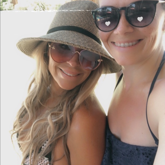 Meet your Posher, Angela - Picture 14 of 15